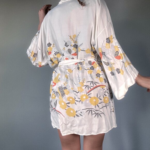 Beautiful Vintage Hand Printed Japan Made Kimono - Picture 3 of 8